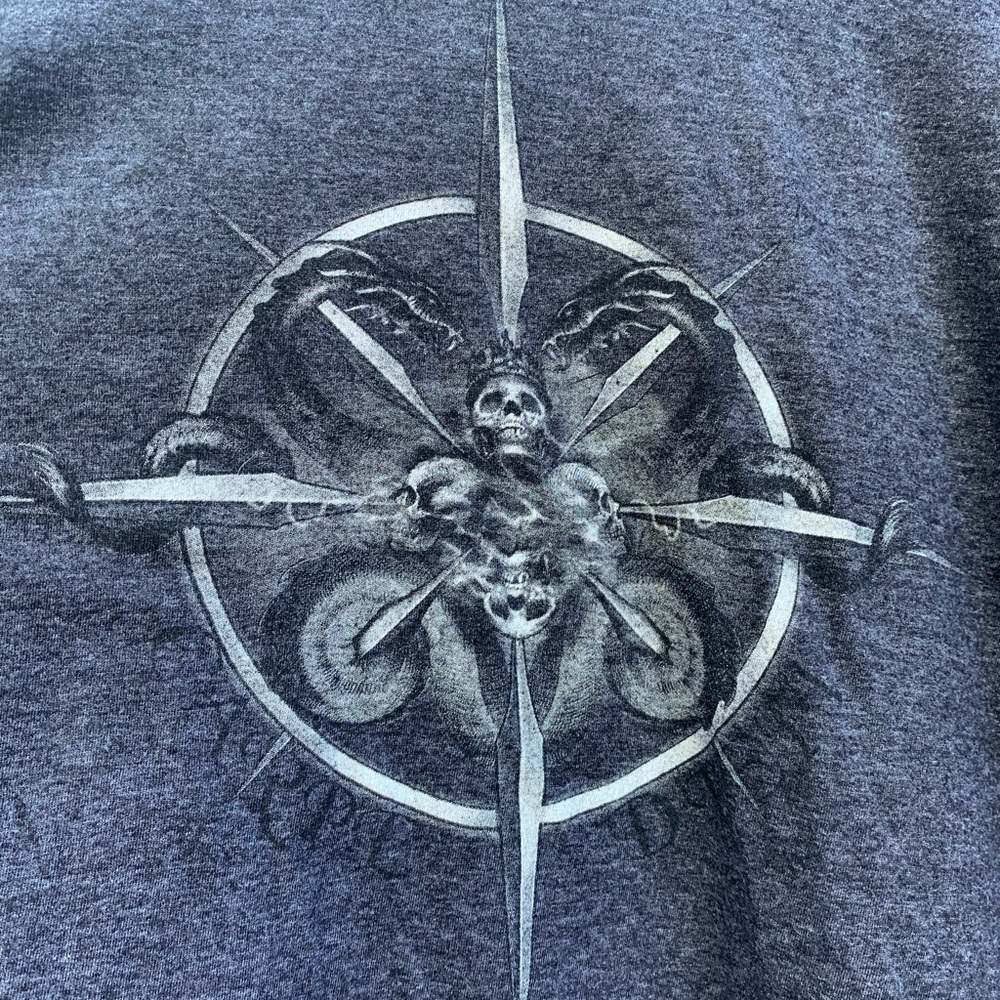 Compass hooked tshirtXL - Picture 3 of 4